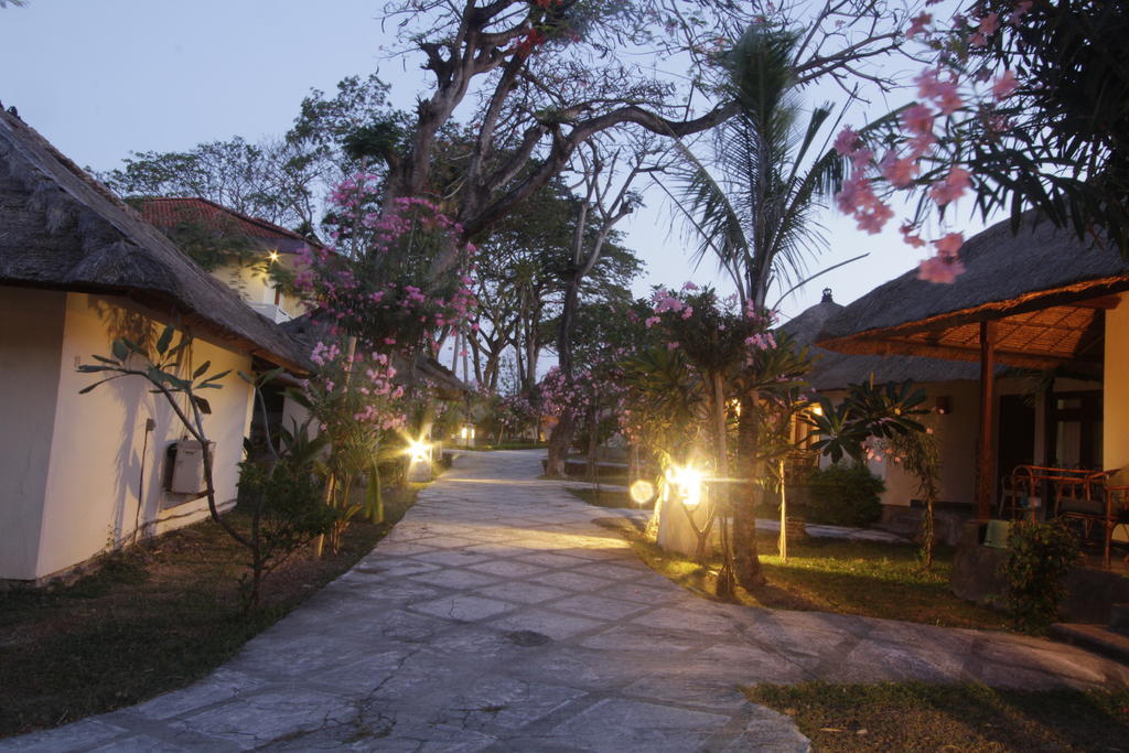 Alit Beach Resort And Villas Sanur Eksteriør bilde